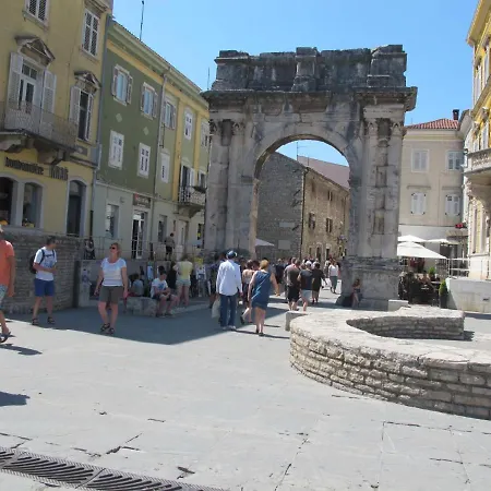 D&d By Interhome Holiday home Pula